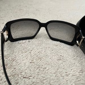 Gucci black sunglasses